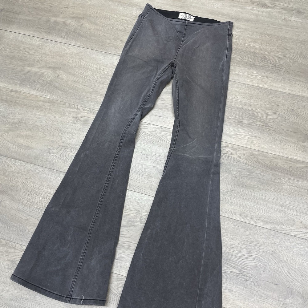 Free People We The Free Grey Penny Pull On Flare Jeans Sz 27